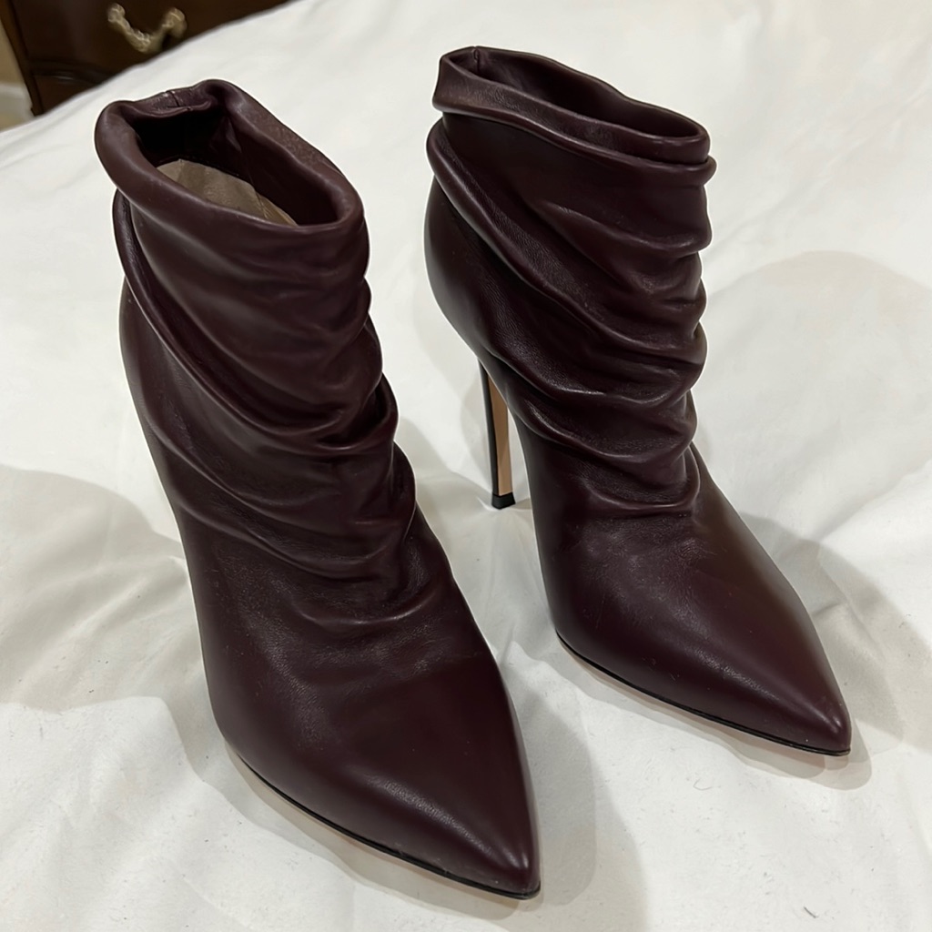 Gianvito Rossi Booties Size 37 Brand New Never Worn